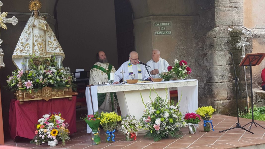 Foto de Letanías en Valbuena, la Virgen de la comarca de Jadraque